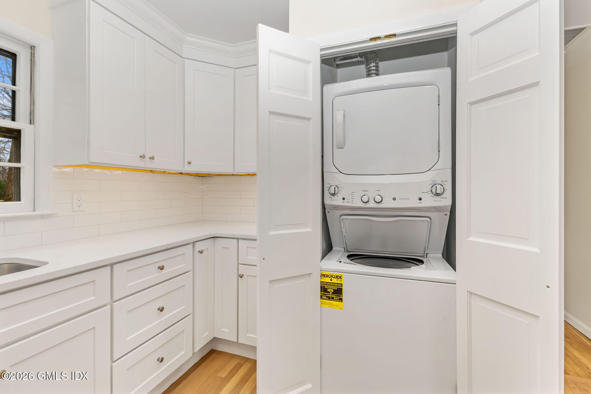 17 Artic Street, Unit 2 Greenwich, CT 06830 - Photo 6 of 16 8-web-or-mls-17-artic-st-unit-1