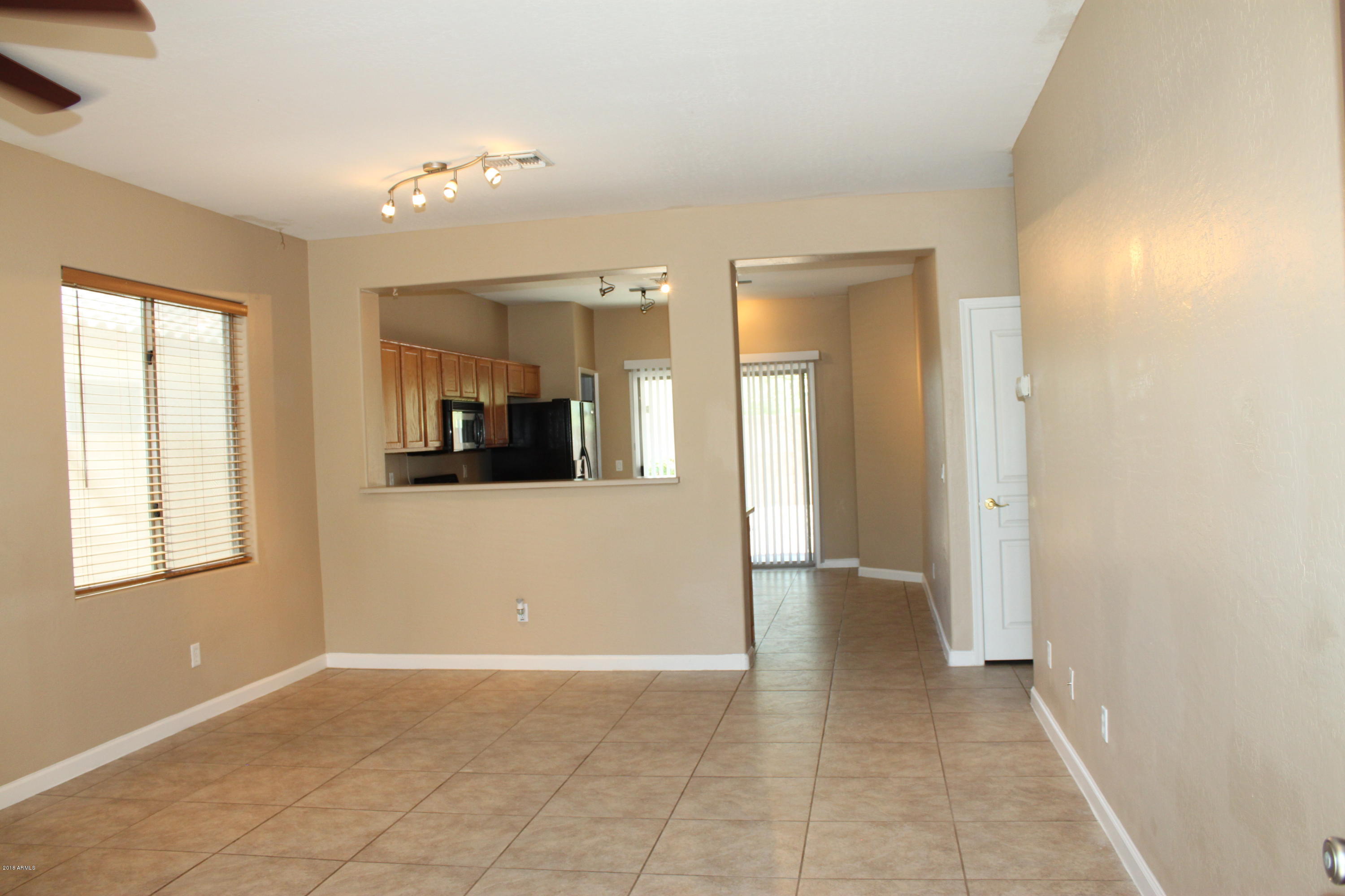 2340 West Alta Vista Road Phoenix, AZ 85041 - Photo 3 of 28 IMG_0211