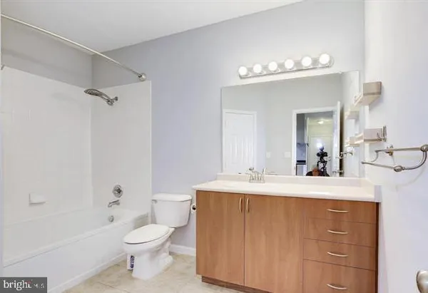 $1,700 | 19601 Galway Bay Circle, Unit 202, Germantown, MD 20874