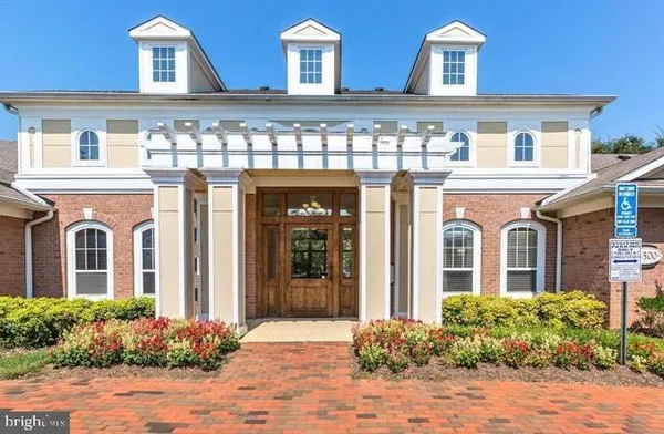 $1,700 | 19601 Galway Bay Circle, Unit 202, Germantown, MD 20874