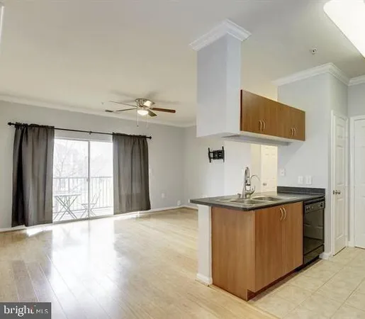 $1,700 | 19601 Galway Bay Circle, Unit 202, Germantown, MD 20874