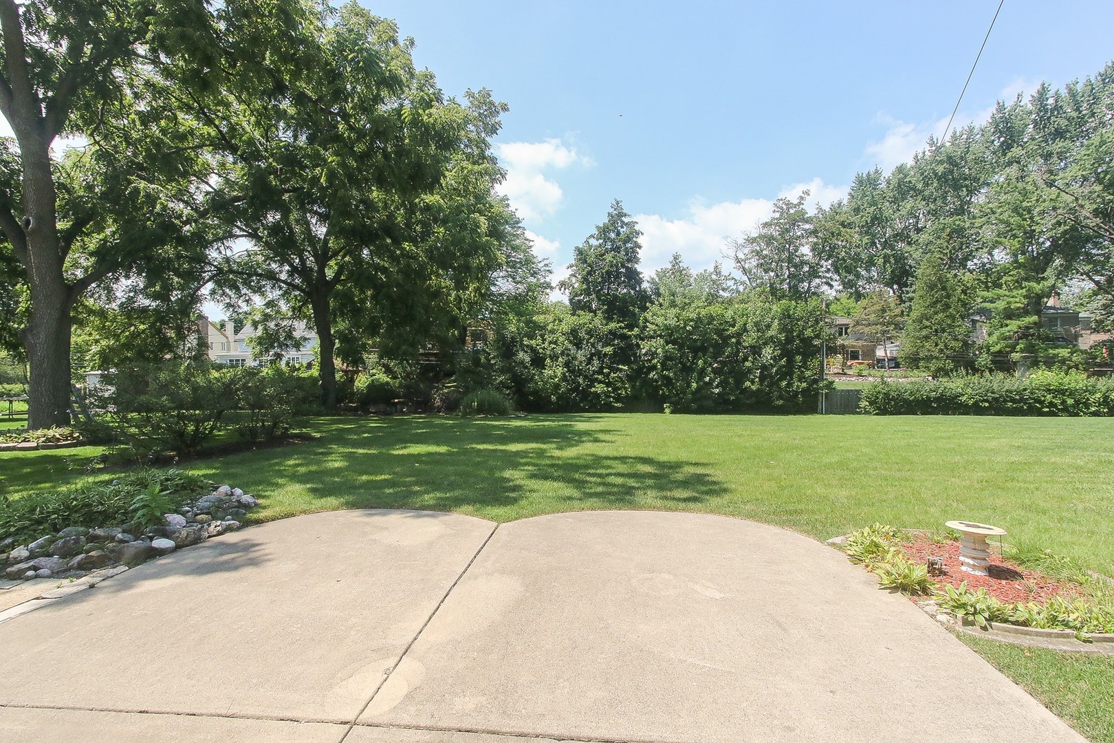 300 South We Go Trail Mount Prospect, IL 60056 - Photo 26 of 27 a view of a park with large trees