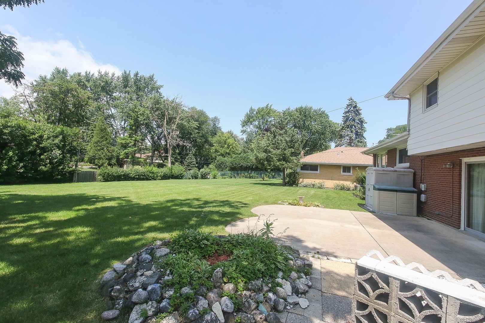 300 South We Go Trail Mount Prospect, IL 60056 - Photo 27 of 27 a view of a house with a yard