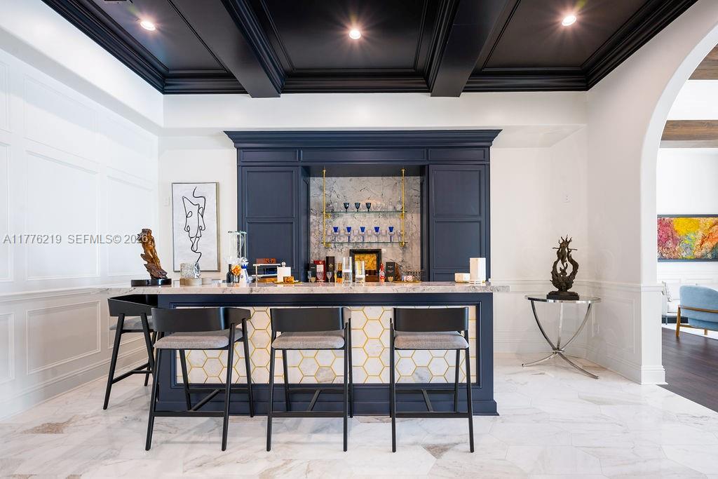 570 Manor Road Maitland, FL 32751 - Photo 21 of 100 a view of a dining room with furniture