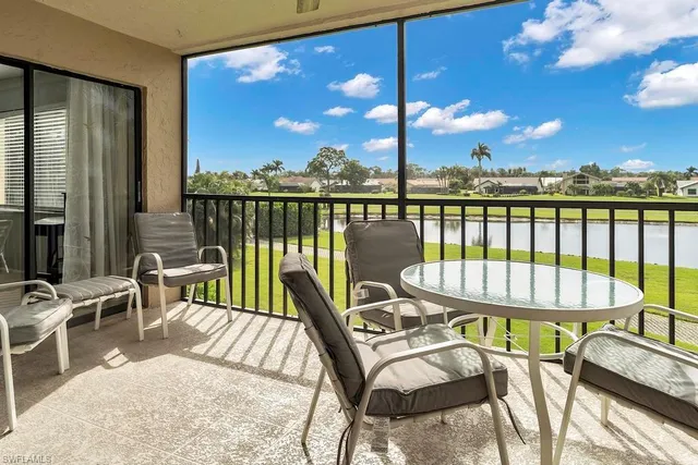 $375,000 | 5250 Fox Hollow Drive, Unit 522, Naples, FL 34104