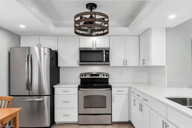 $375,000 | 5250 Fox Hollow Drive, Unit 522, Naples, FL 34104