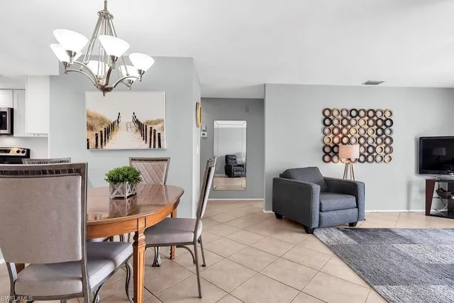 $375,000 | 5250 Fox Hollow Drive, Unit 522, Naples, FL 34104