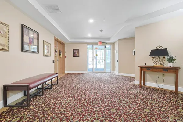 $450,000 | 105 Sutton Drive, Unit 105, Mount Kisco, NY 10549