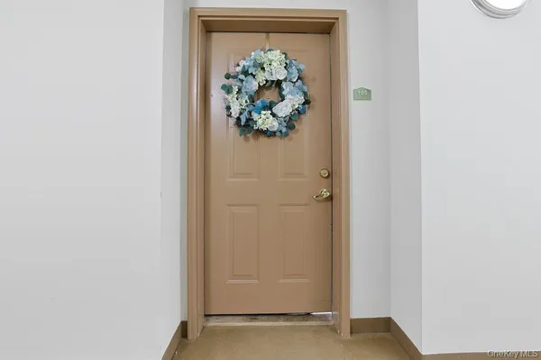 $450,000 | 105 Sutton Drive, Unit 105, Mount Kisco, NY 10549