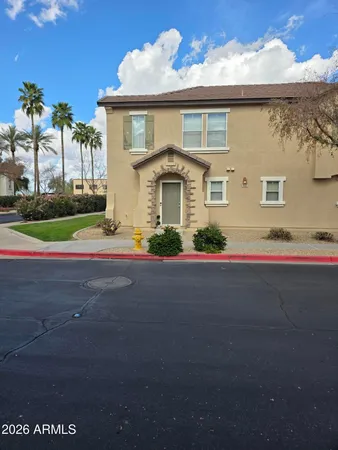 $1,800 | 942 West Aspen Way, Gilbert, AZ 85233