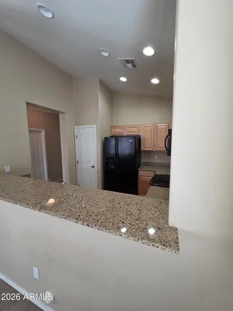 $2,000 | 942 West Aspen Way, Gilbert, AZ 85233