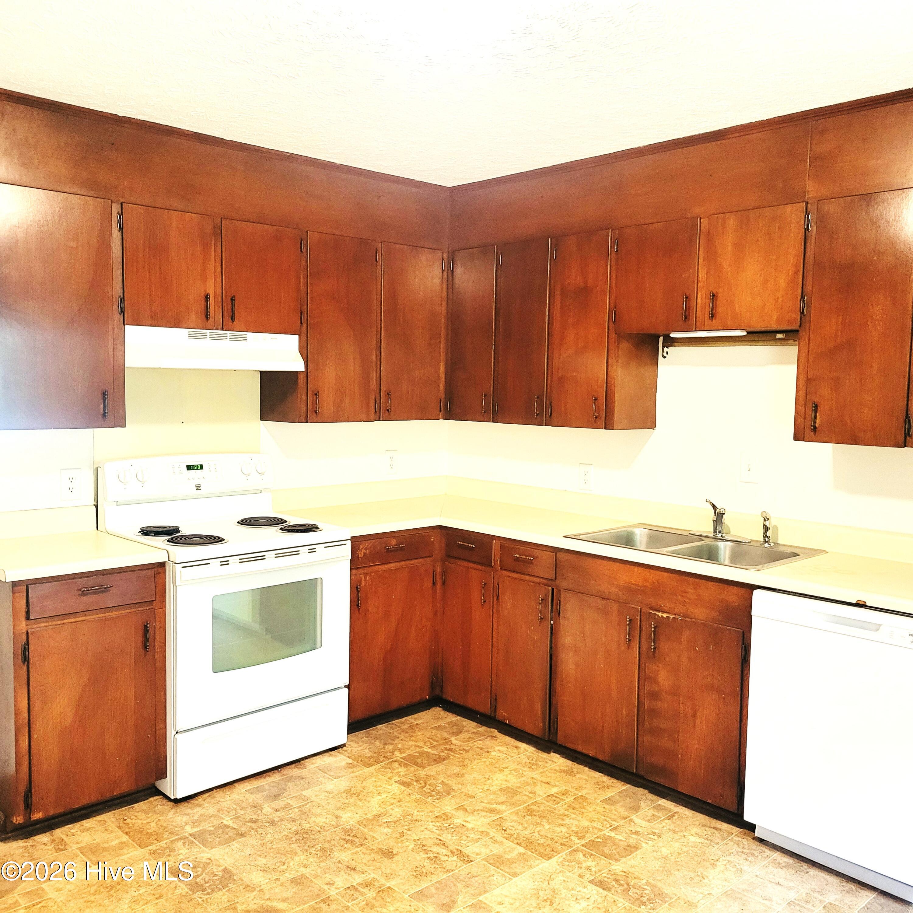 607 Longleaf Road, Unit A Aberdeen, NC 28315 - Photo 9 of 24