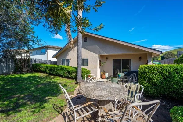 $975,000 | 960 Las Tunas Street, Morro Bay, CA 93442