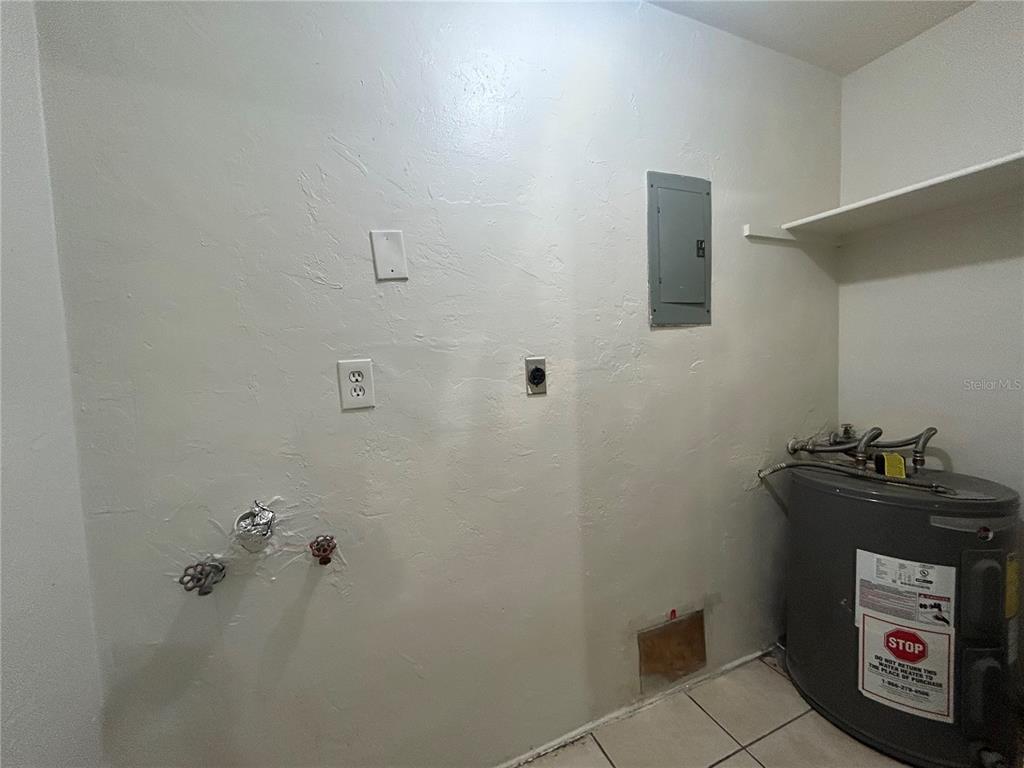 707 Southwest 68th Terrace, Unit B Gainesville, FL 32607 - Photo 11 of 12