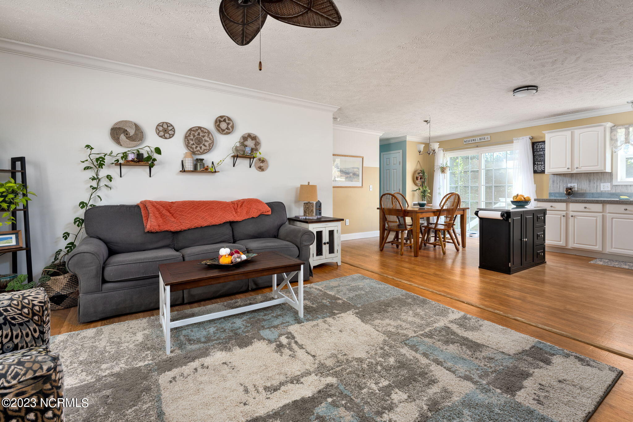 275 Grape Road Rocky Point, NC 28457 - Photo 3 of 26 LivingRoom2
