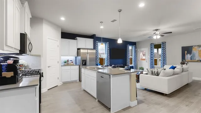 $388,790 | 127 Castell Court, Rhome, TX 76078