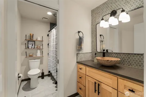 $1,750,000 | 2606 Northwest 201st Street, Shoreline, WA 98177