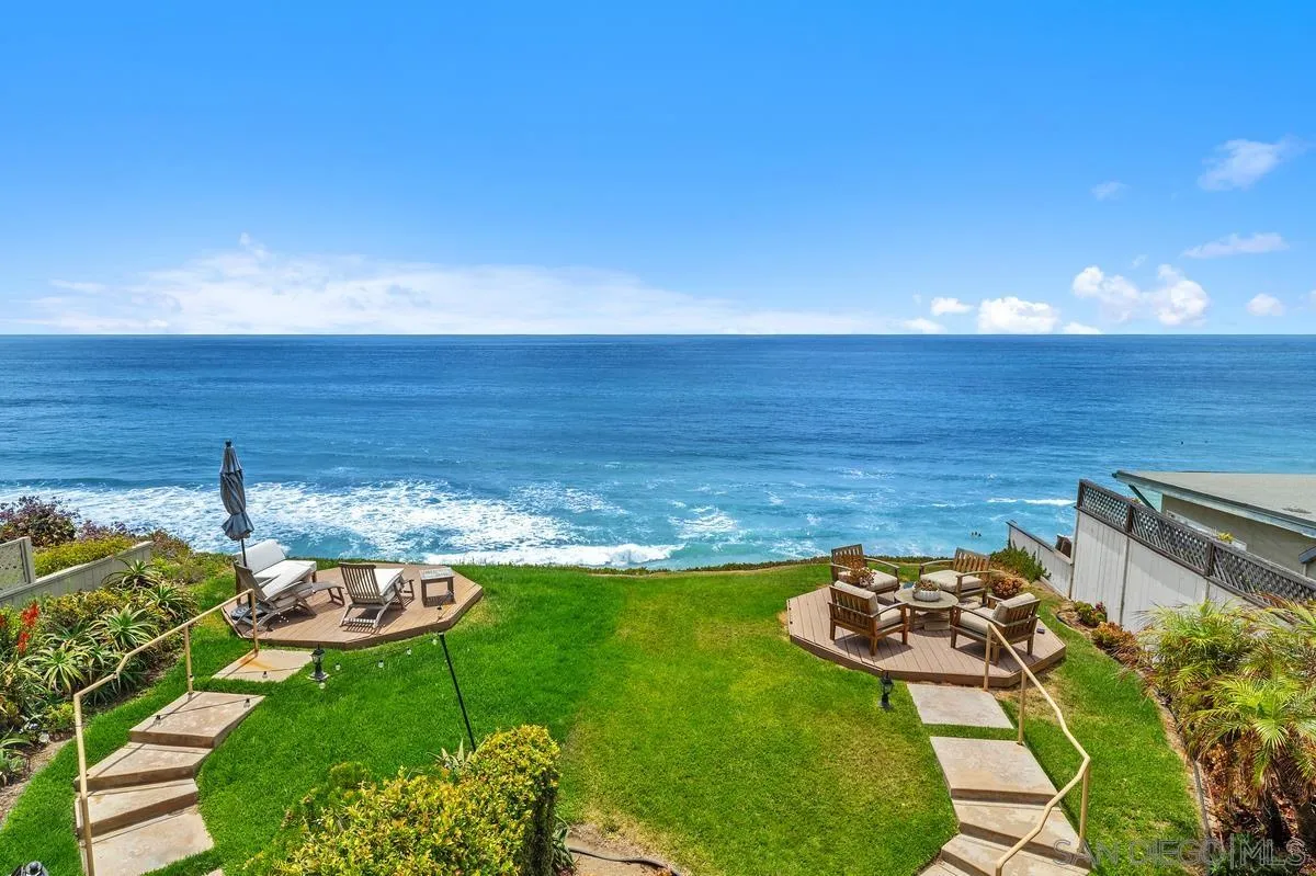 538 4th Street Encinitas, CA 92024 - Photo 13 of 31