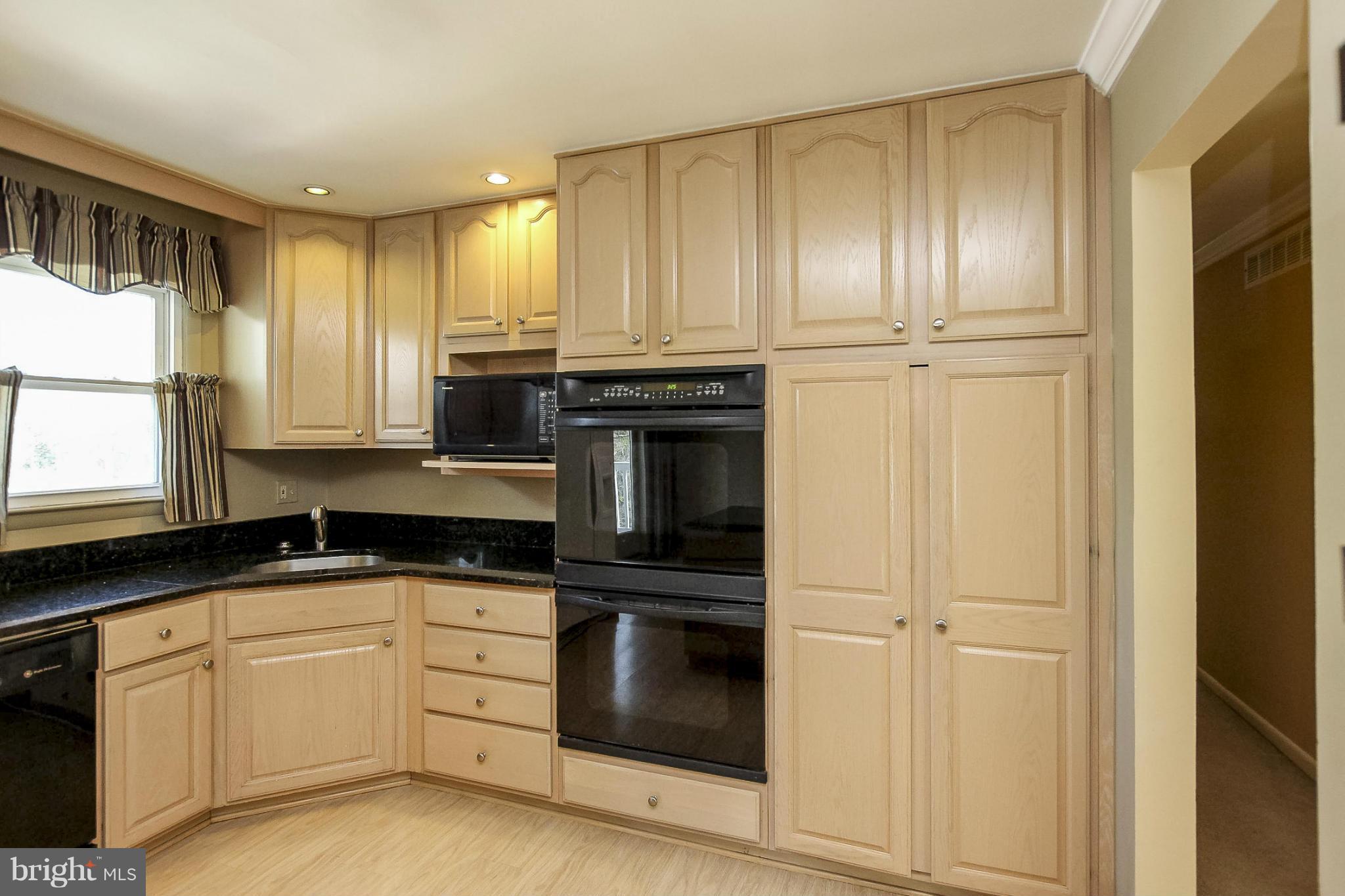 408 Grove Ridge Court Linthicum, MD 21090 - Photo 3 of 30 Kitchen