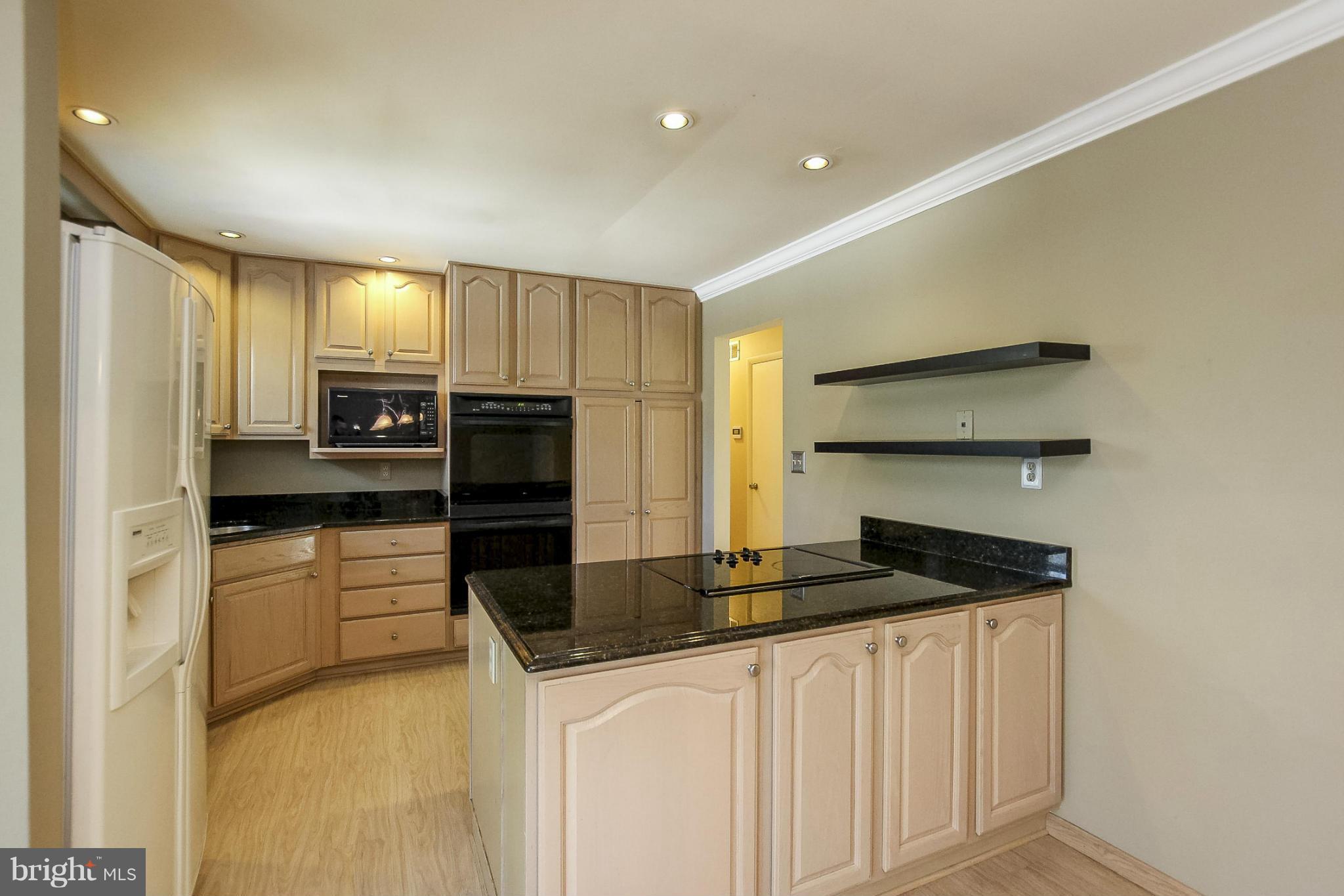 408 Grove Ridge Court Linthicum, MD 21090 - Photo 4 of 30 Kitchen