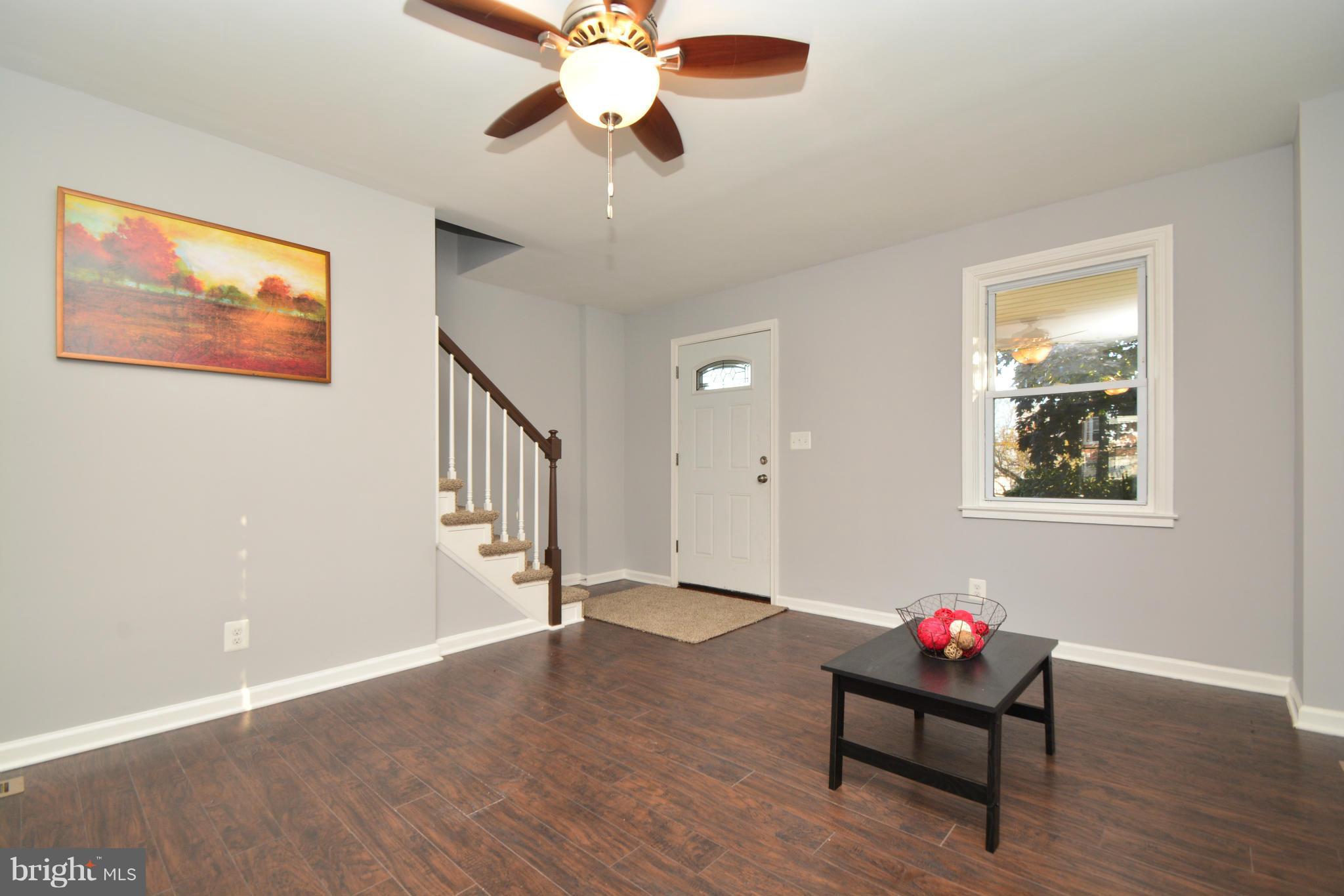 6820 Broening Road Baltimore, MD 21222 - Photo 4 of 27 Living Room
