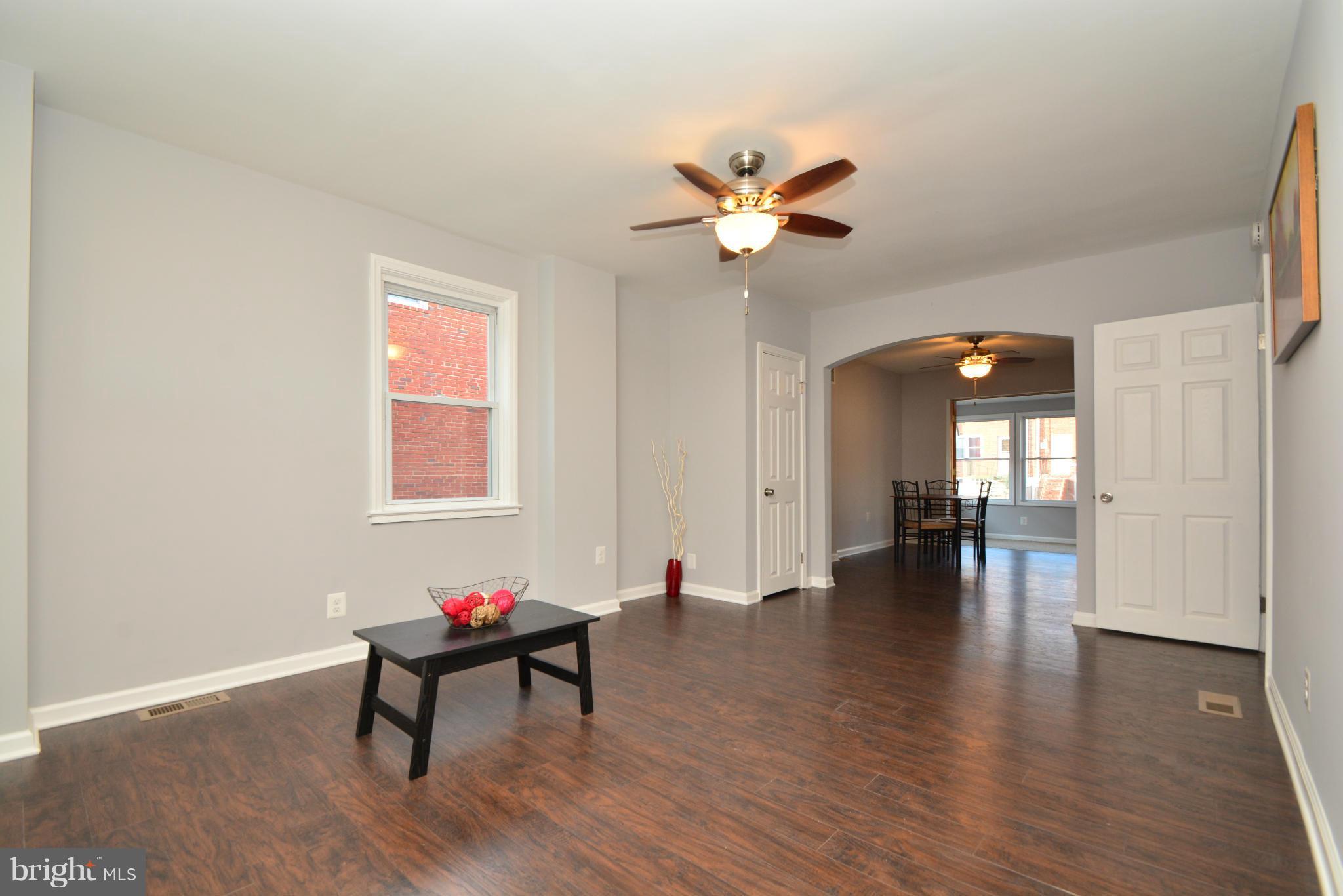 6820 Broening Road Baltimore, MD 21222 - Photo 5 of 27 Living Room