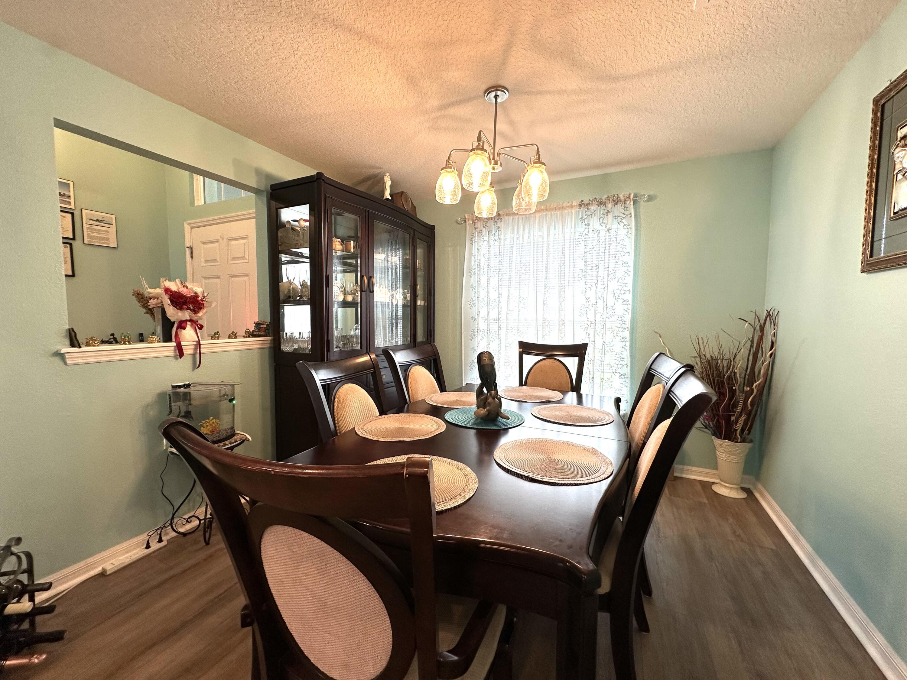 15329 Southwest 65th Ter Road Ocala, FL 34473 - Photo 8 of 28 Large Dining Room