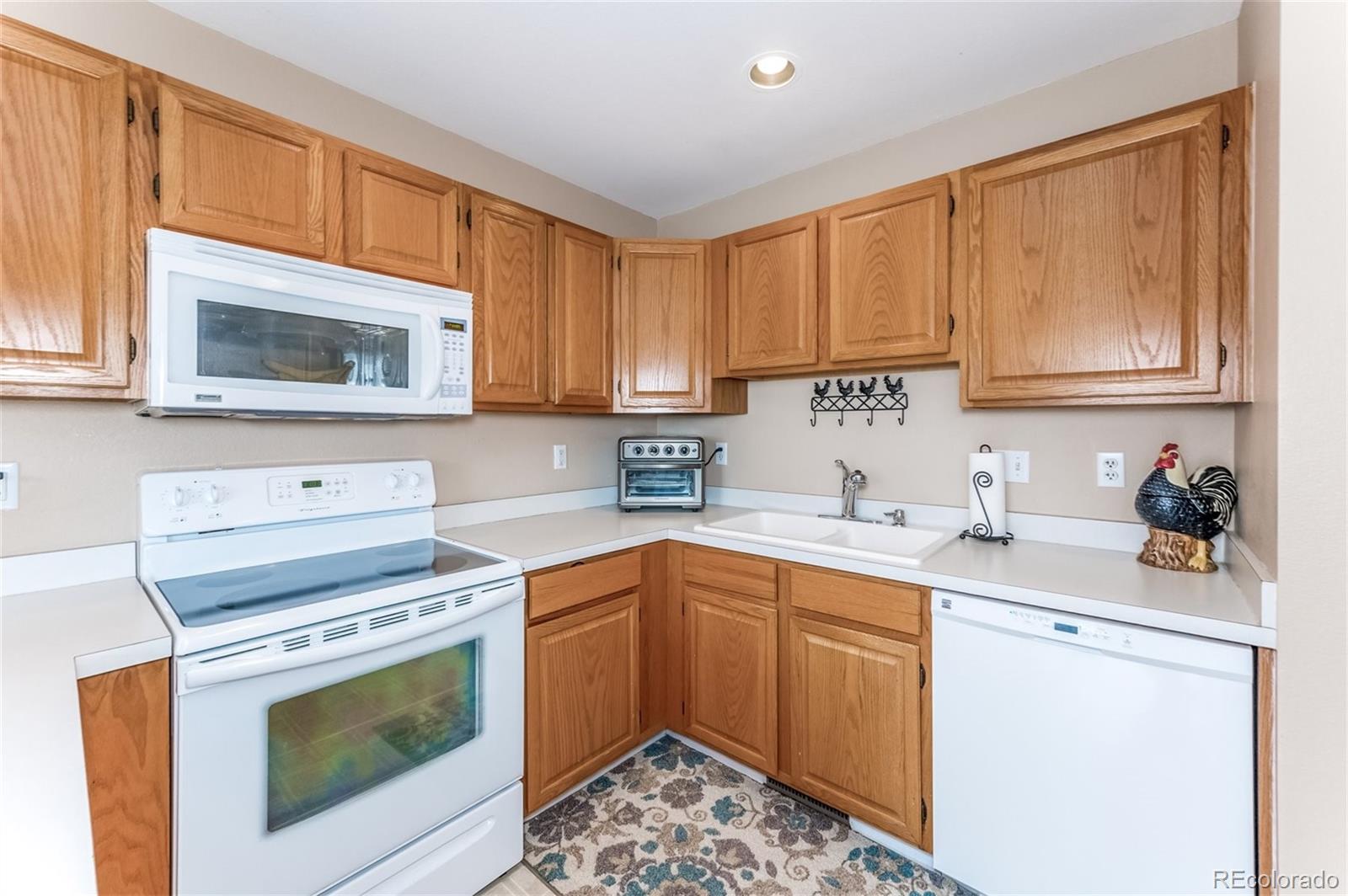 8417 South Reed Street Littleton, CO 80128 - Photo 6 of 18 Gallery Image 6