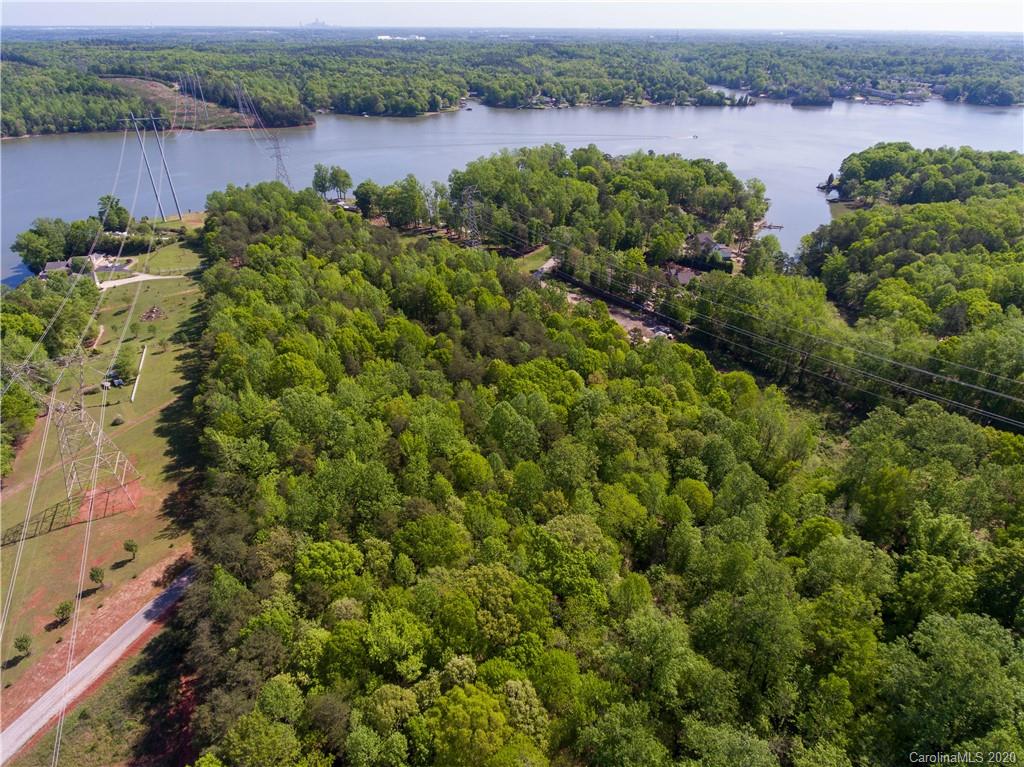 6685 Bucleigh Road Lake Wylie, SC 29710 - Photo 2 of 11 Gallery Image 2