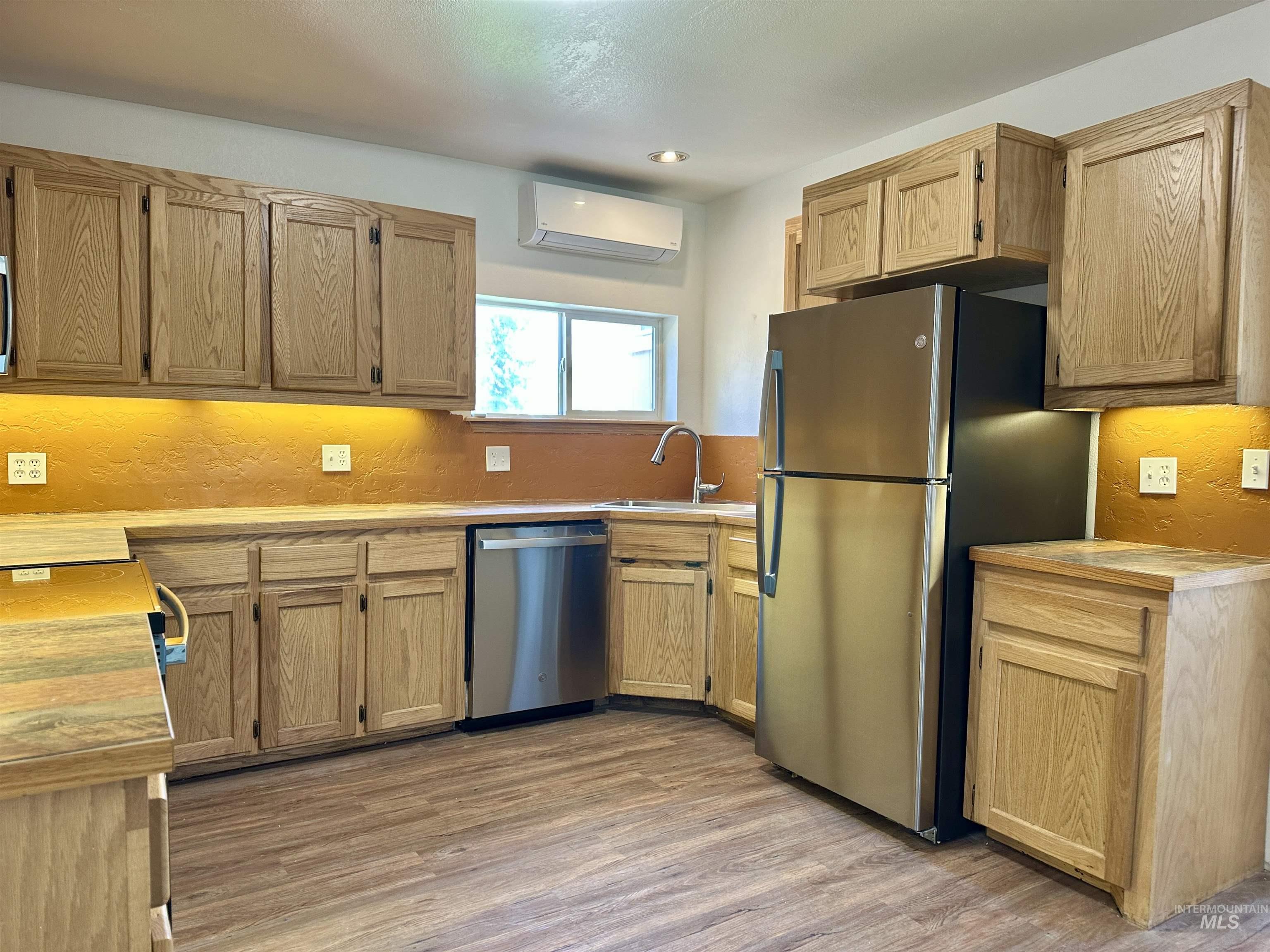 408 Walnut Street Nezperce, ID 83543 - Photo 11 of 23