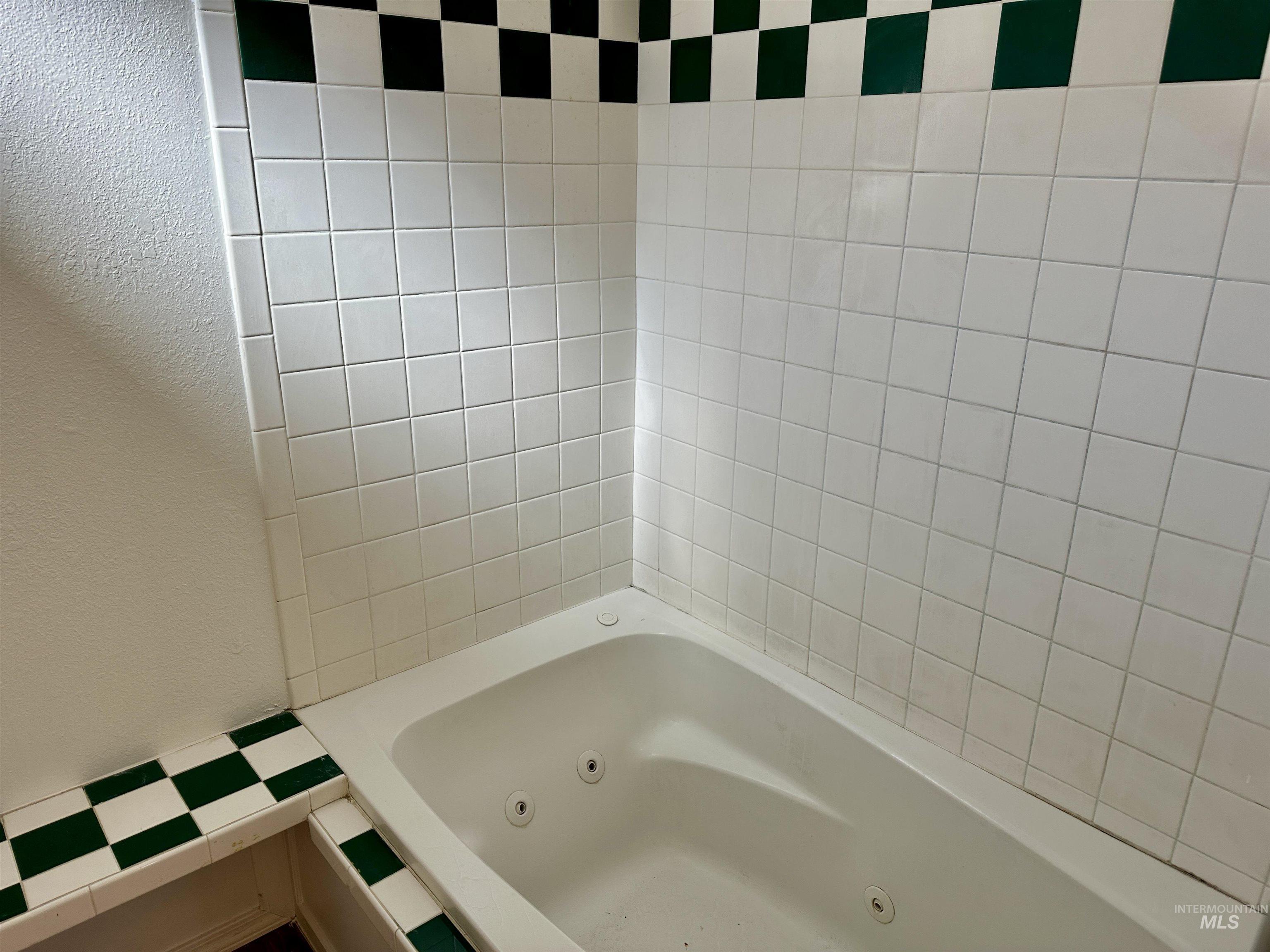 408 Walnut Street Nezperce, ID 83543 - Photo 12 of 23