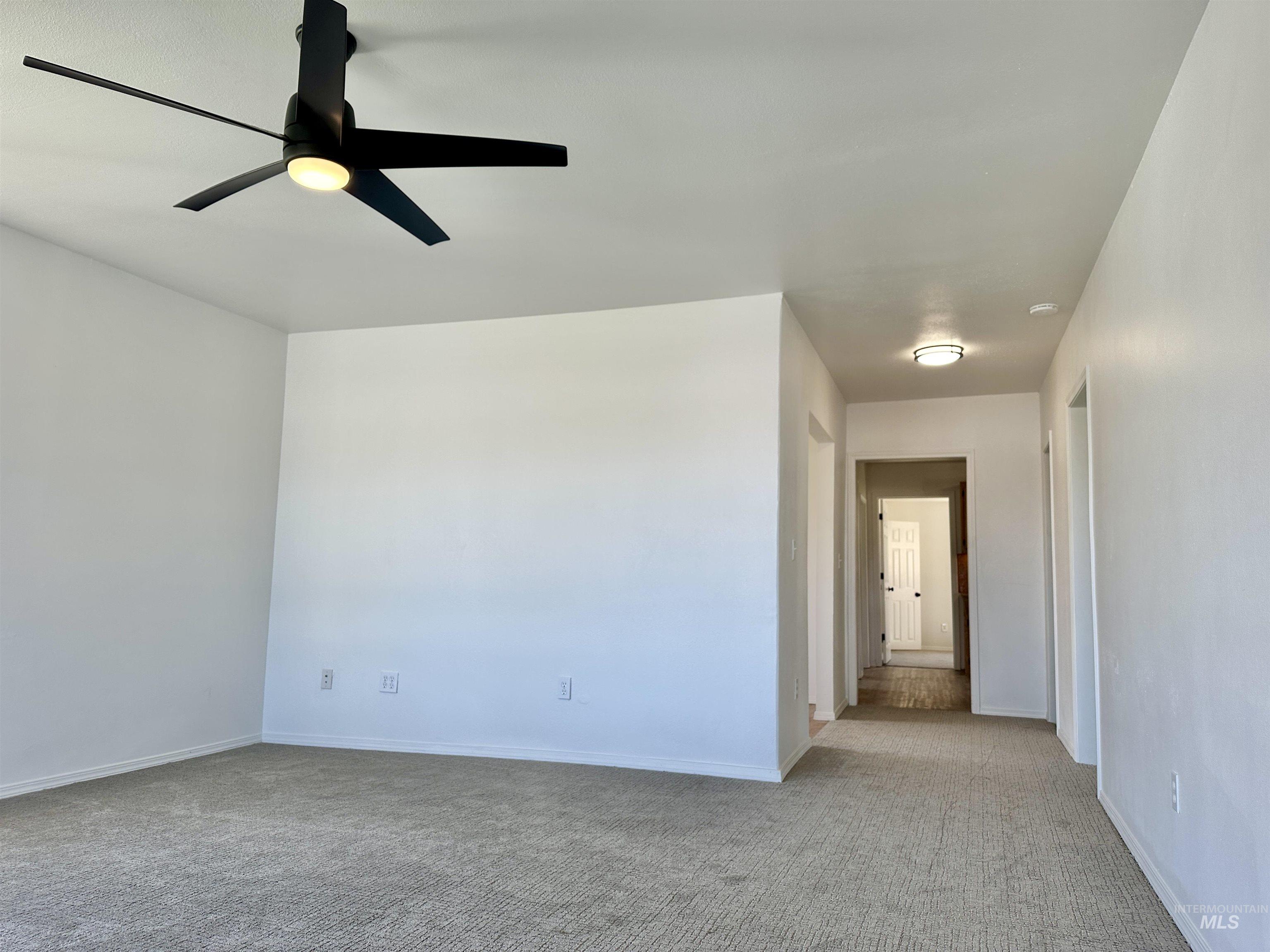 408 Walnut Street Nezperce, ID 83543 - Photo 18 of 23