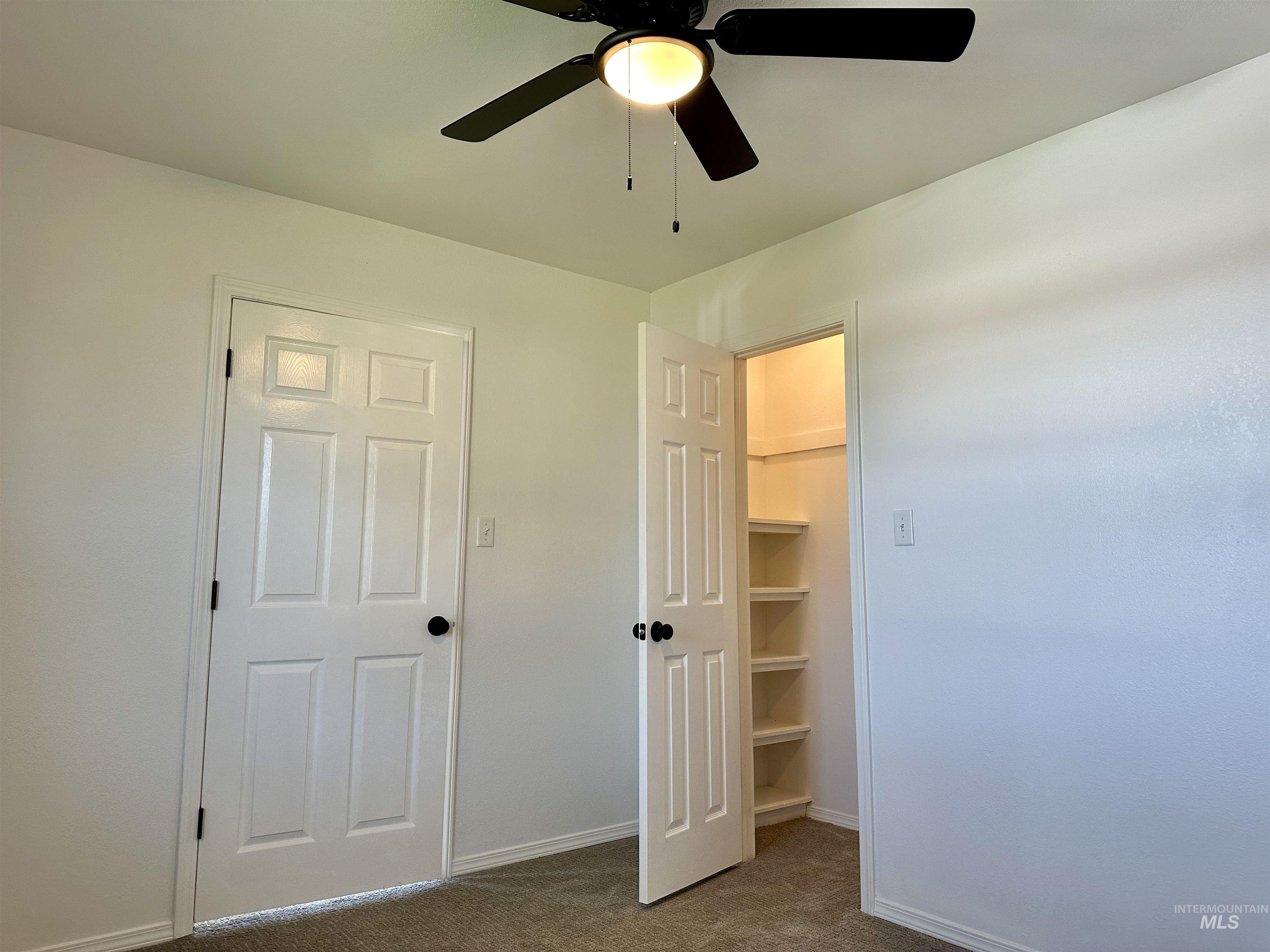 408 Walnut Street Nezperce, ID 83543 - Photo 4 of 23