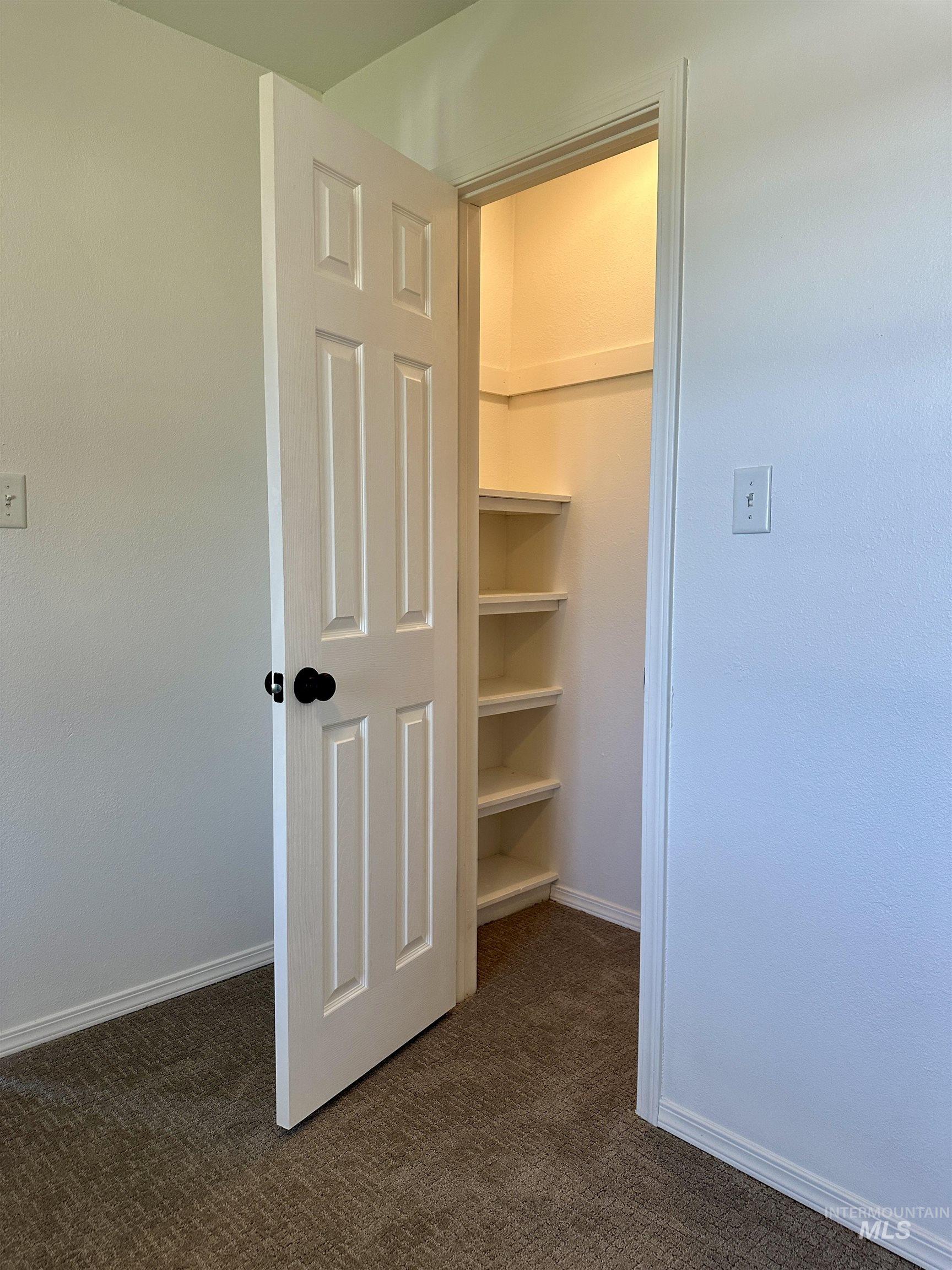 408 Walnut Street Nezperce, ID 83543 - Photo 5 of 23