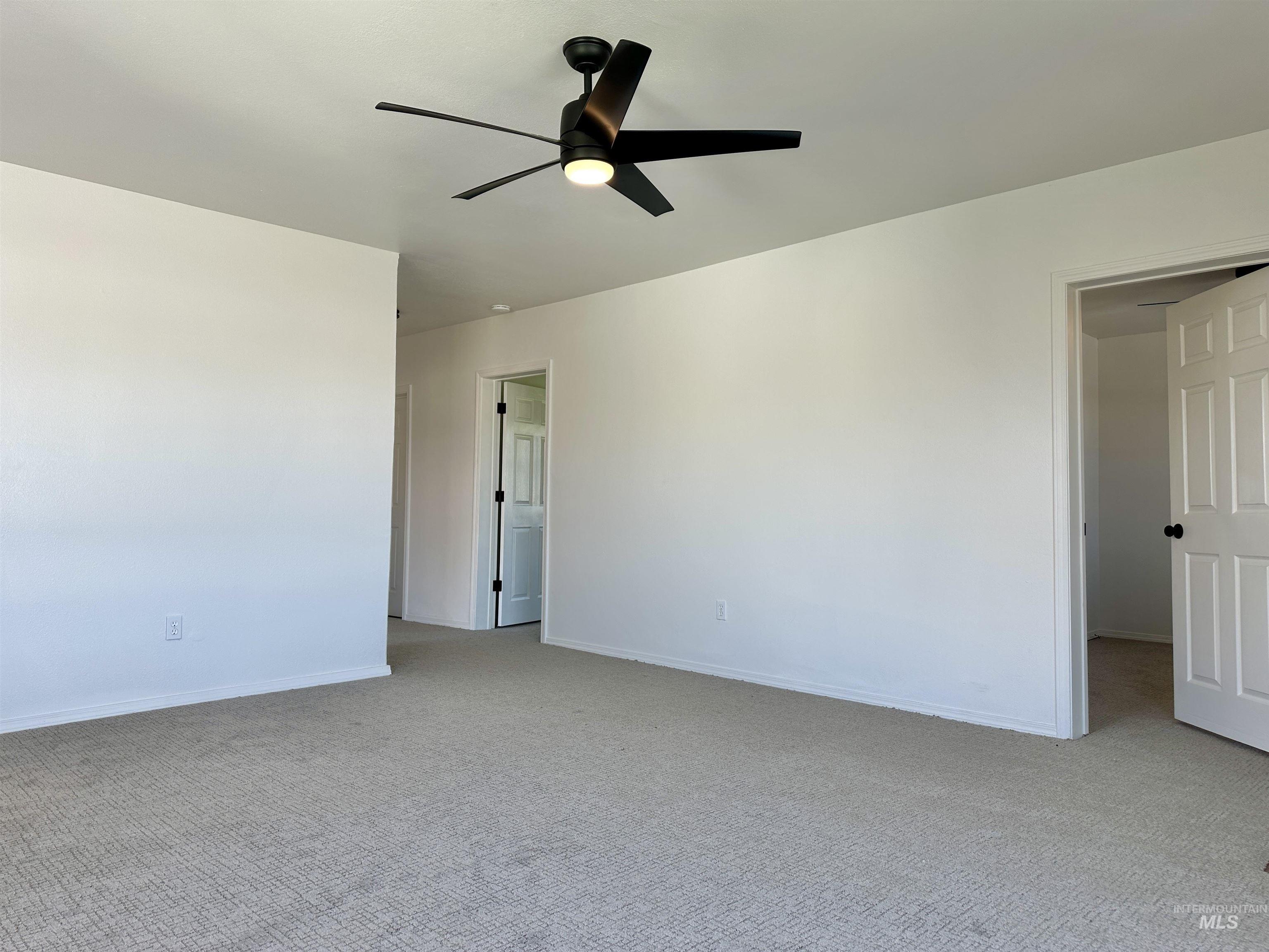 408 Walnut Street Nezperce, ID 83543 - Photo 6 of 23