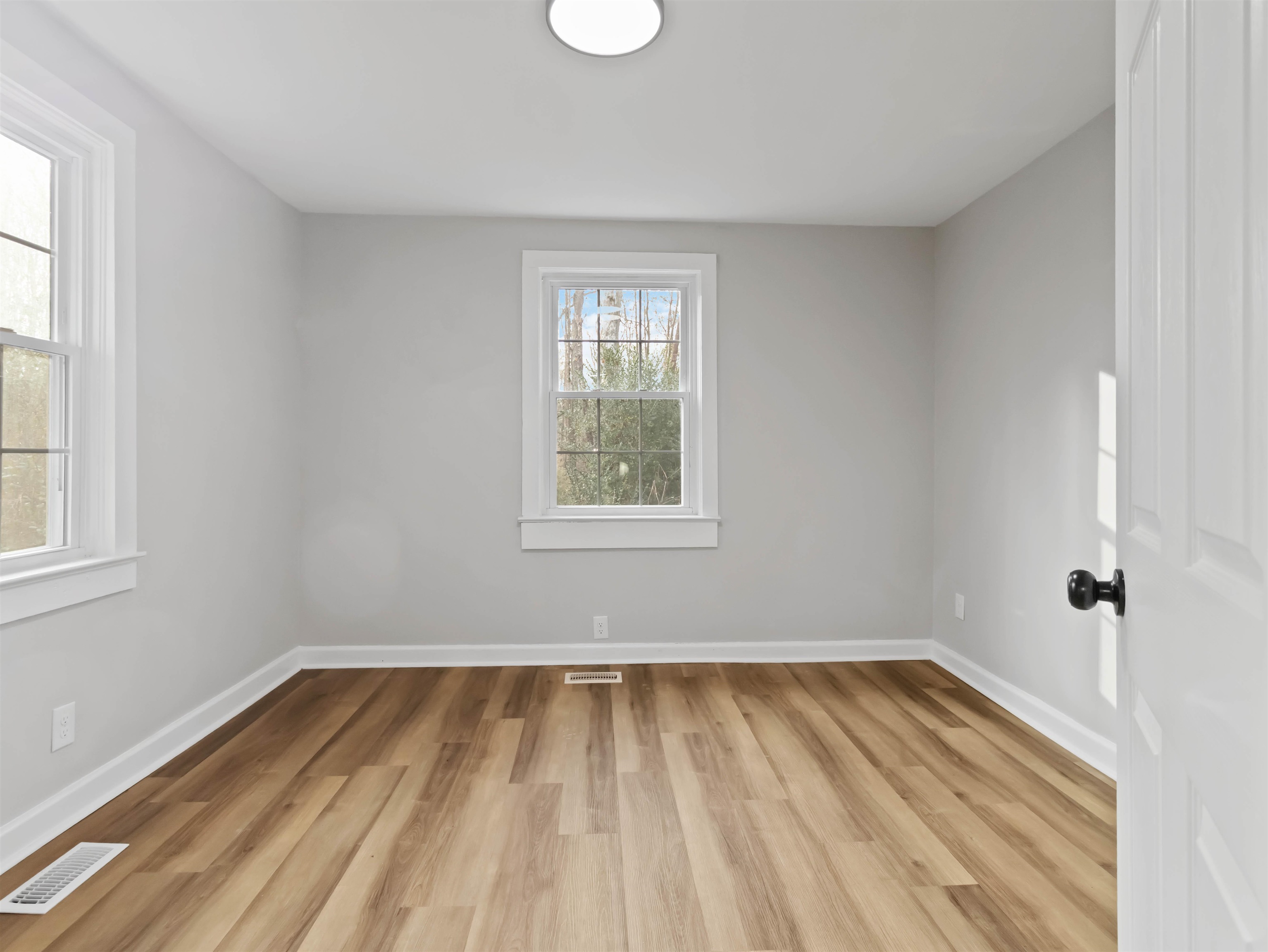 305 Lee McAbee Road Boiling Springs, SC 29316 - Photo 8 of 17