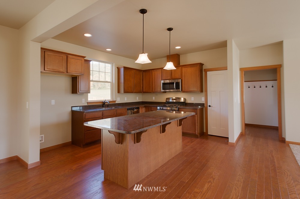 3820 East Hoff Road Everson, WA 98247 - Photo 5 of 25