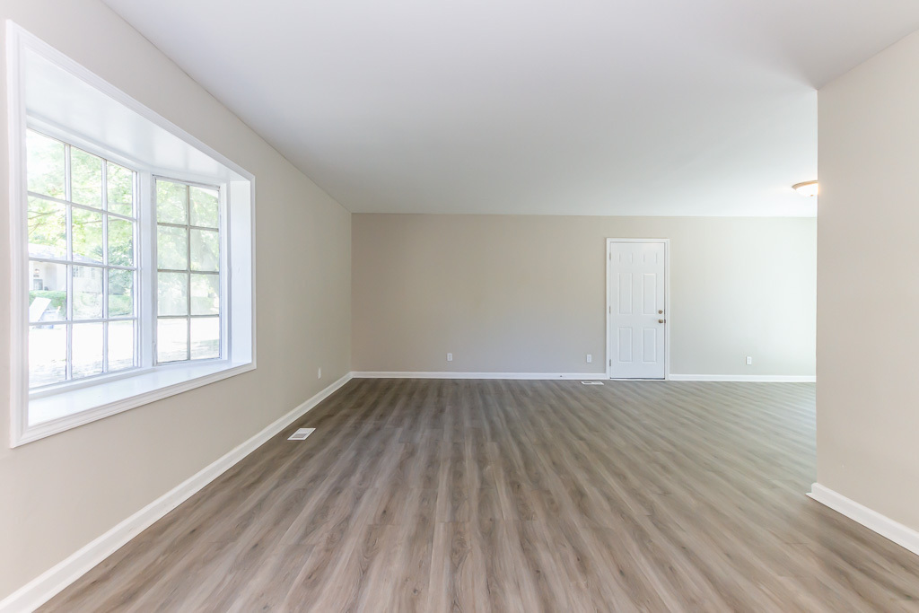 3614 Richelieu Road Indianapolis, IN 46226 - Photo 2 of 30