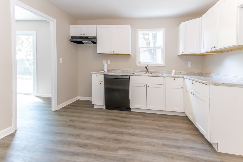 3614 Richelieu Road Indianapolis, IN 46226 - Photo 6 of 30