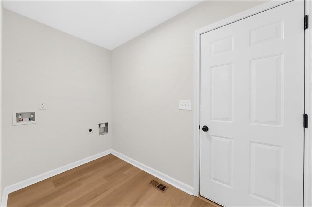 1661 Oak Ridge Circle Southwest Stone Mountain, GA 30087 - Photo 22 of 49