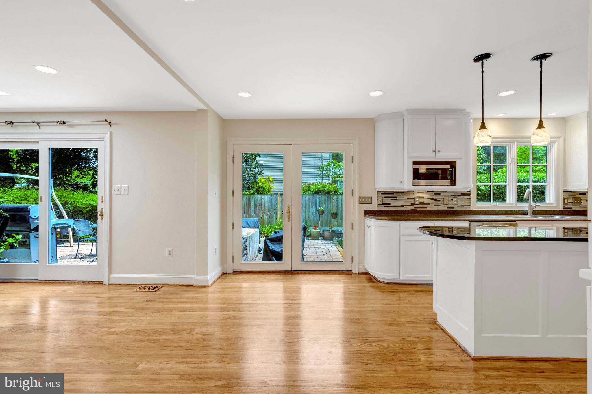 1301 Stone Meadow Way Vienna, VA 22182 - Photo 17 of 48
