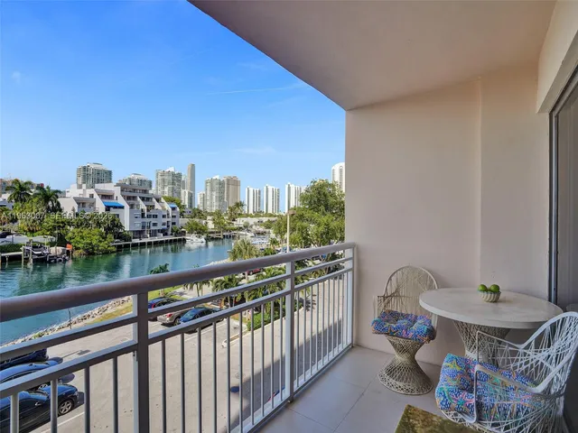 $2,200 | 400 Kings Point Drive, Unit 314, Sunny Isles Beach, FL 33160