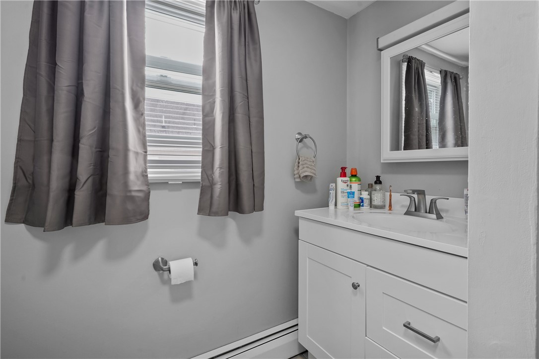 41 Dawson Street Pawtucket, RI 02861 - Photo 12 of 29 Gallery Image 12