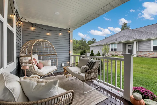 $430,000 | W204-n17637 Laurel Place, Jackson, WI 53037