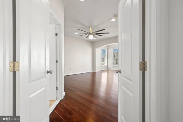 $819,900 | 16862 Reef Knot Way, Woodbridge, VA 22191