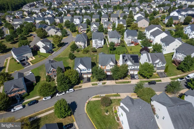 $819,900 | 16862 Reef Knot Way, Woodbridge, VA 22191