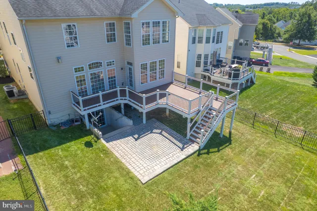 $819,900 | 16862 Reef Knot Way, Woodbridge, VA 22191