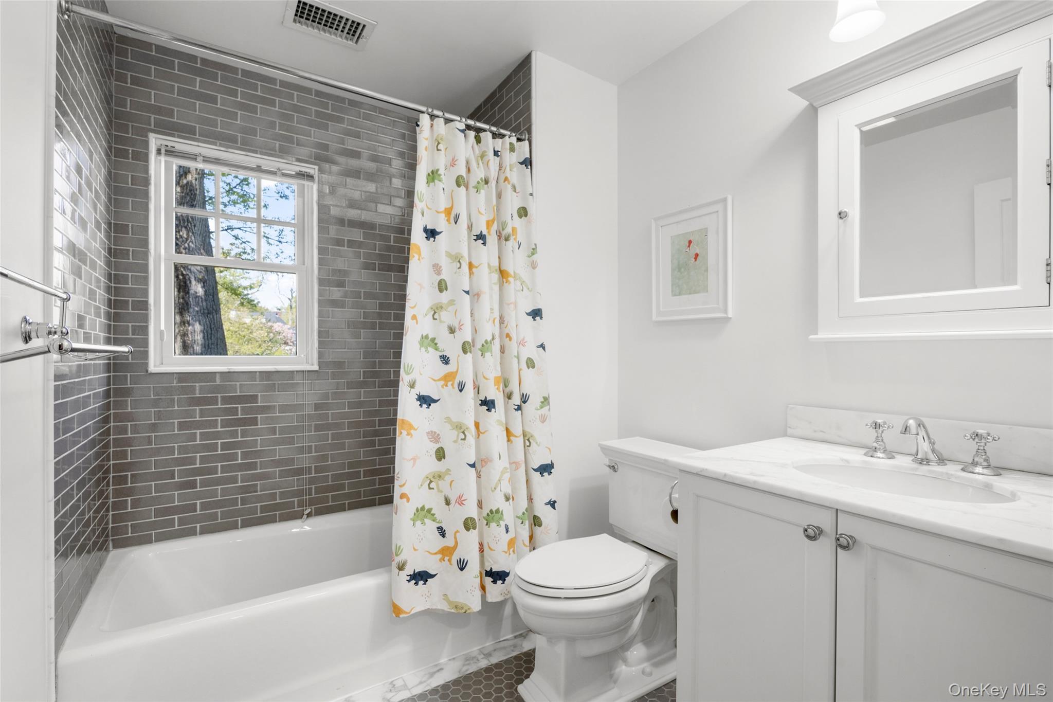 225 Rockingstone Avenue Larchmont, NY 10538 - Photo 18 of 29