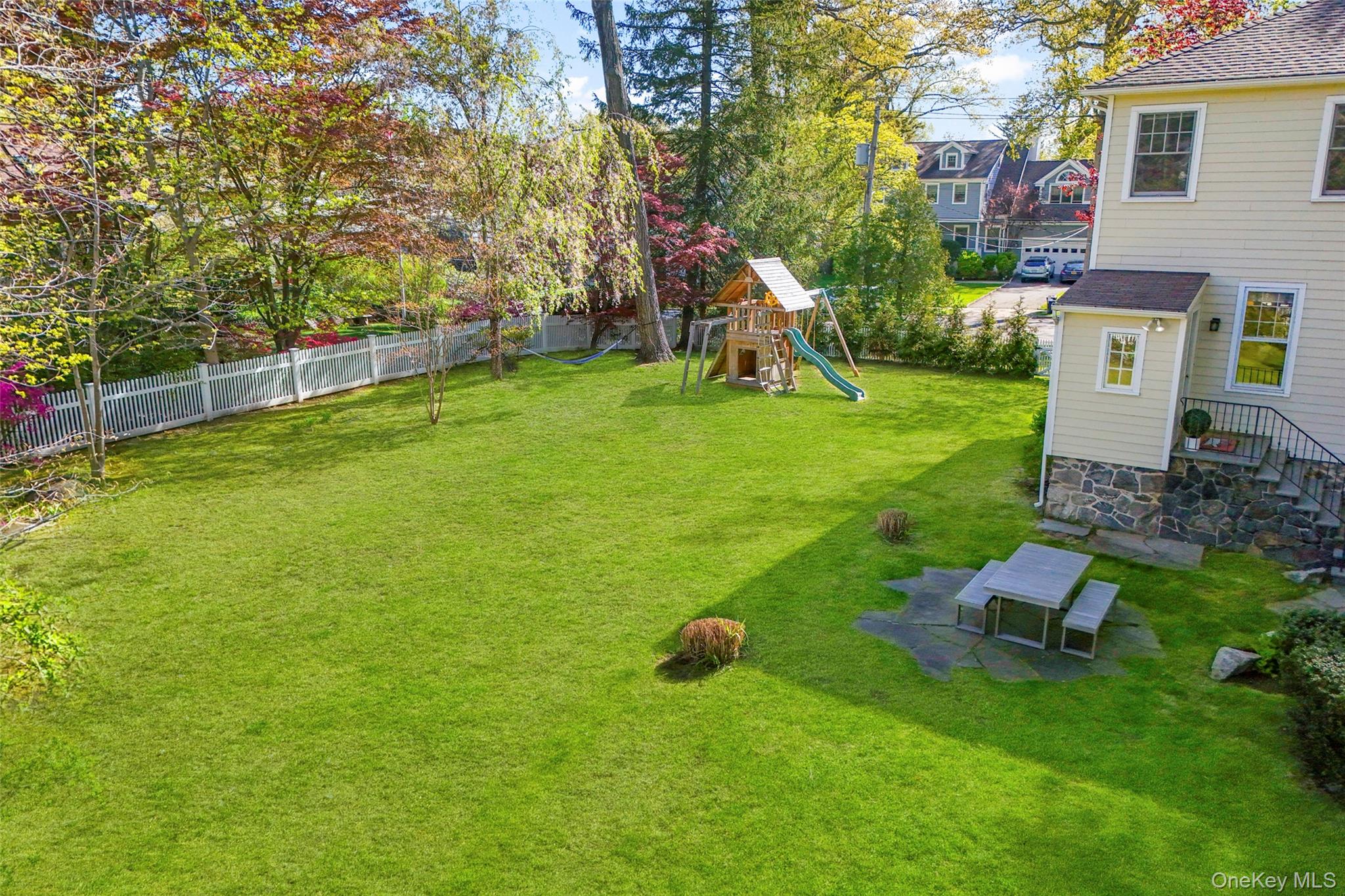 225 Rockingstone Avenue Larchmont, NY 10538 - Photo 21 of 29
