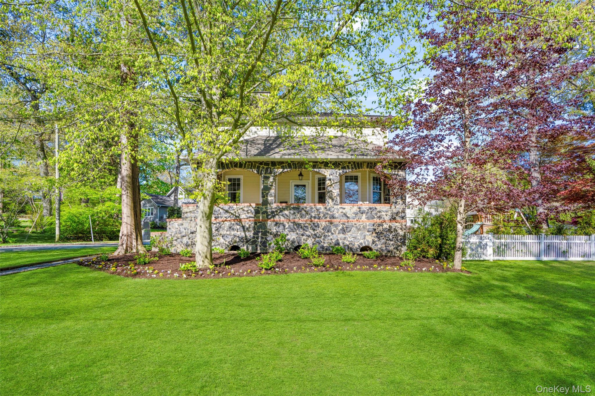 225 Rockingstone Avenue Larchmont, NY 10538 - Photo 26 of 29